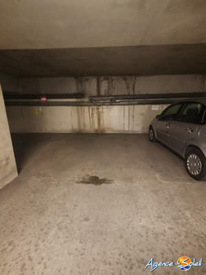 Parking / Garage - 12 m²