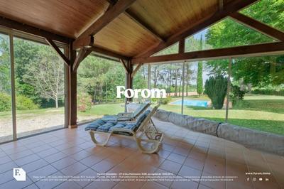 Maison ancienne - 195 m² - 8 pièces