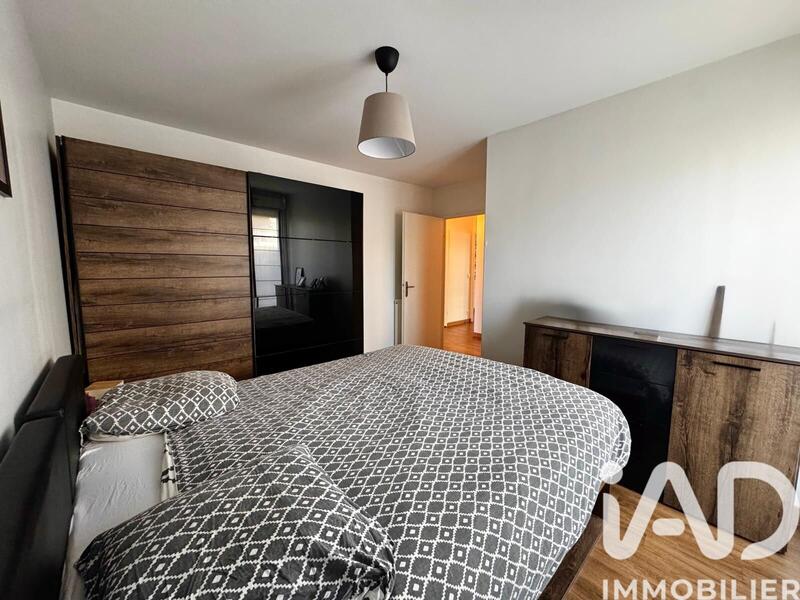 Appartement - 77 m² - 4 pièces