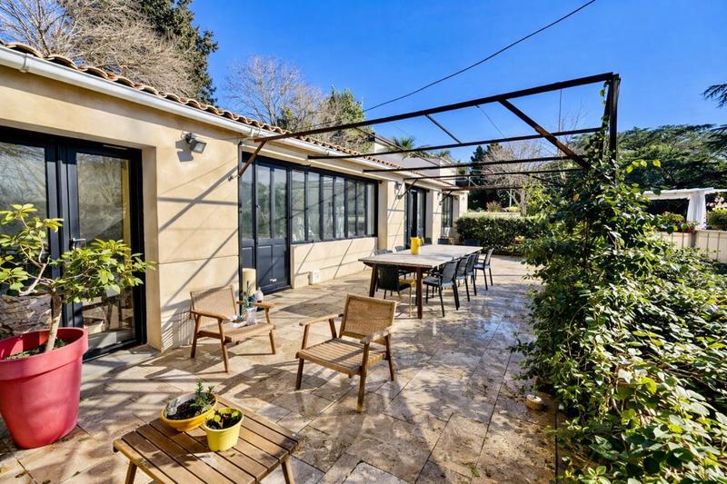 Villa - 182 m² - 8 pièces