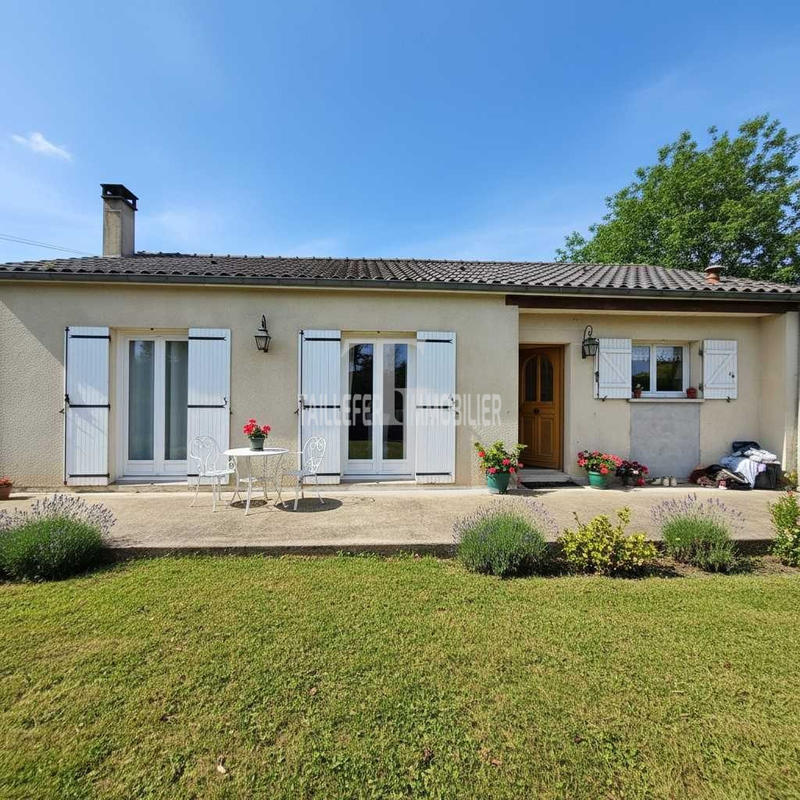 Maison - 95 m² - 4 pièces