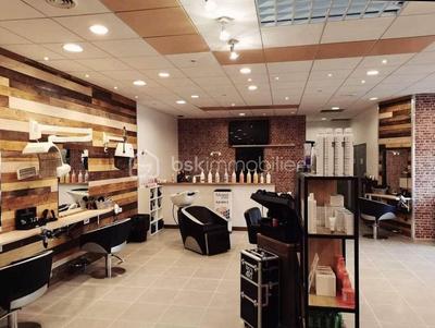 Beauté / Bien-être - 130 m²