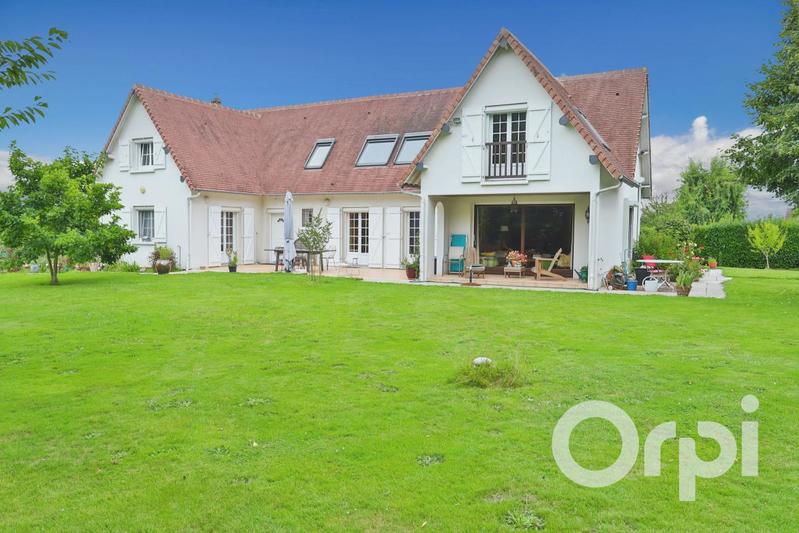 Maison - 223 m² - 7 pièces