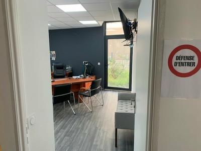 Local commercial - 220 m²