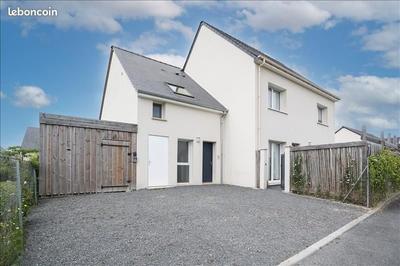 Maison - 181 m² - 8 pièces