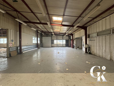 Local d'activités - 2 385 m²