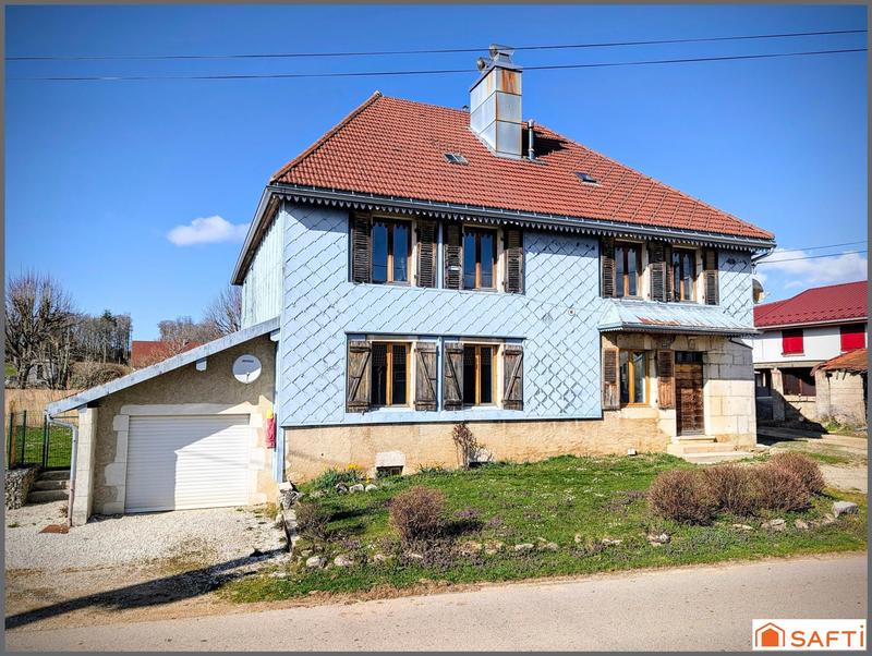 Maison - 227 m² - 10 pièces