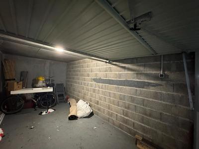 Parking / Garage - 12 m²