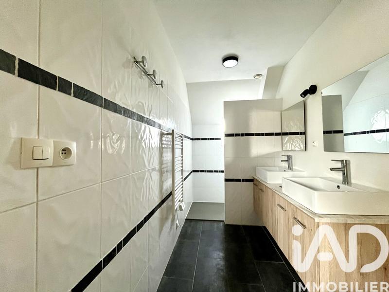 Maison - 130 m² - 7 pièces