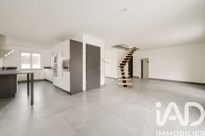 Maison - 135 m² - 5 pièces