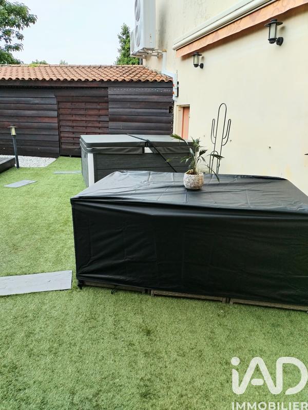 Maison de village - 265 m² - 8 pièces