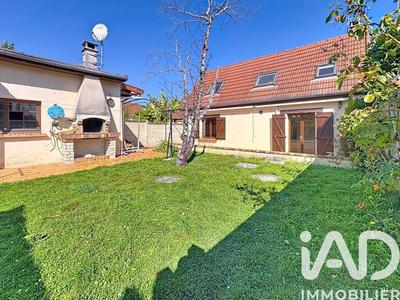 Maison - 146 m² - 7 pièces