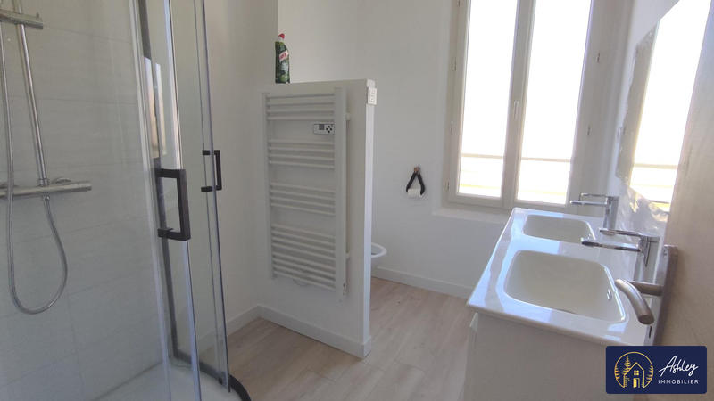 Maison - 86 m² - 5 pièces