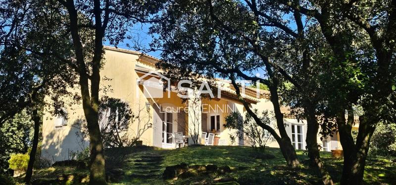 Maison - 140 m² - 5 pièces