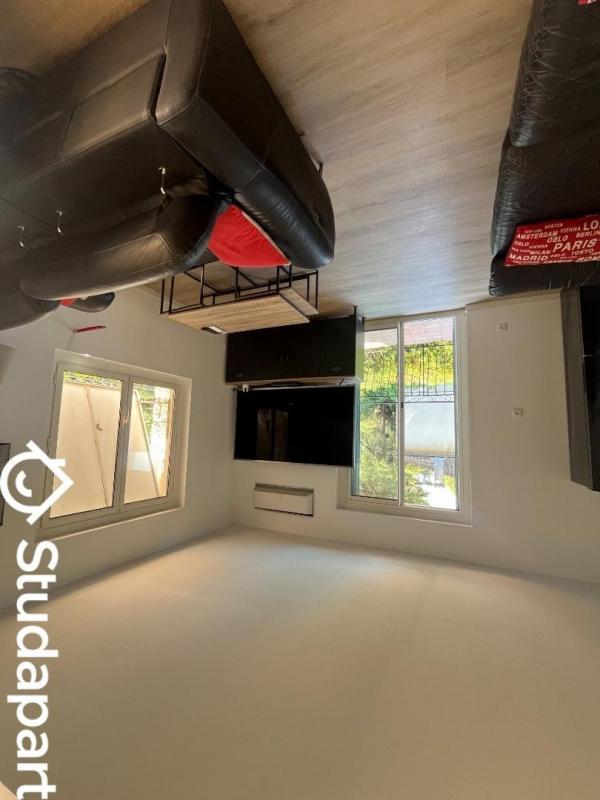 Chambre - 10 m² - 1 pièce