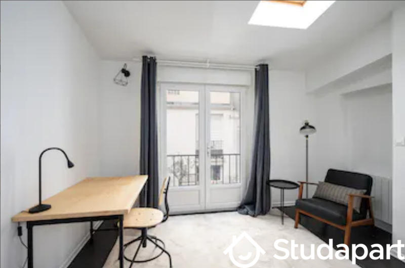 Chambre - 9 m² - 1 pièce