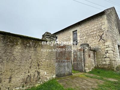 Maison - 160 m² - 3 pièces