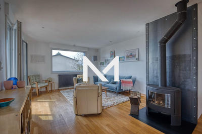 Maison - 229 m² - 7 pièces