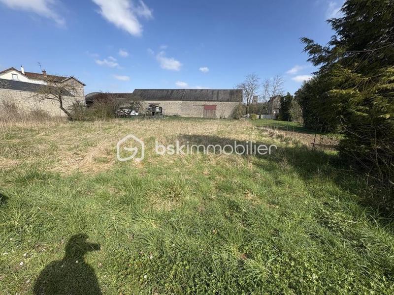 Terrain constructible - 1 511 m²