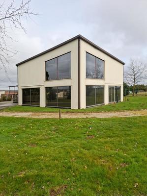 Bureau - 655 m²