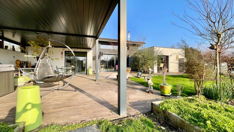 Maison - 190 m² - 7 pièces