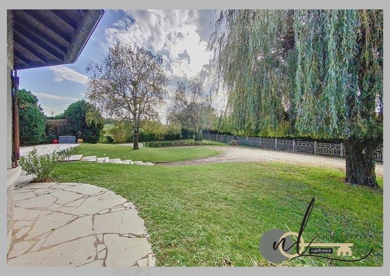 Maison - 200 m² - 8 pièces