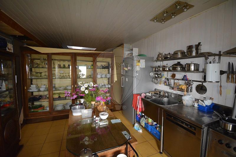 Maison - 183 m² - 6 pièces