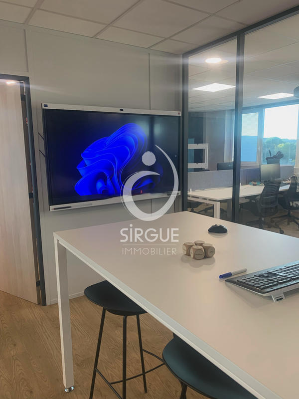 Local commercial - 700 m²