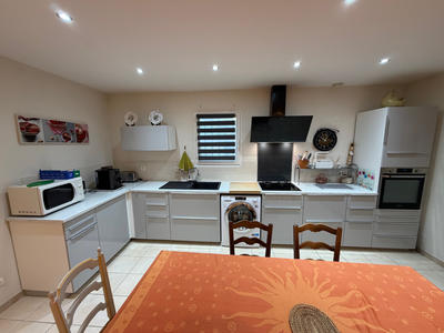 Maison - 99 m² - 4 pièces