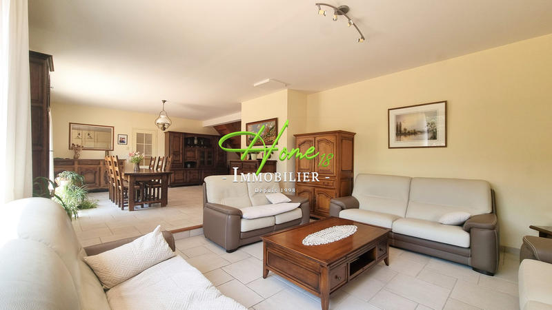 Maison - 151 m² - 6 pièces