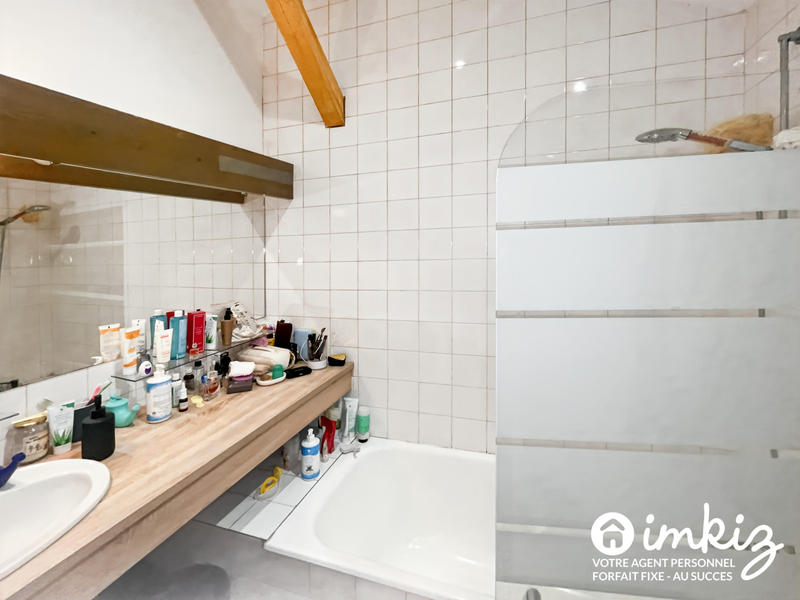 Maison - 318 m² - 13 pièces