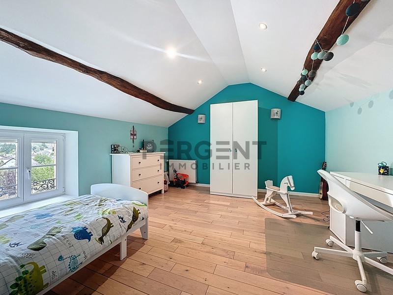 Maison - 190 m² - 6 pièces