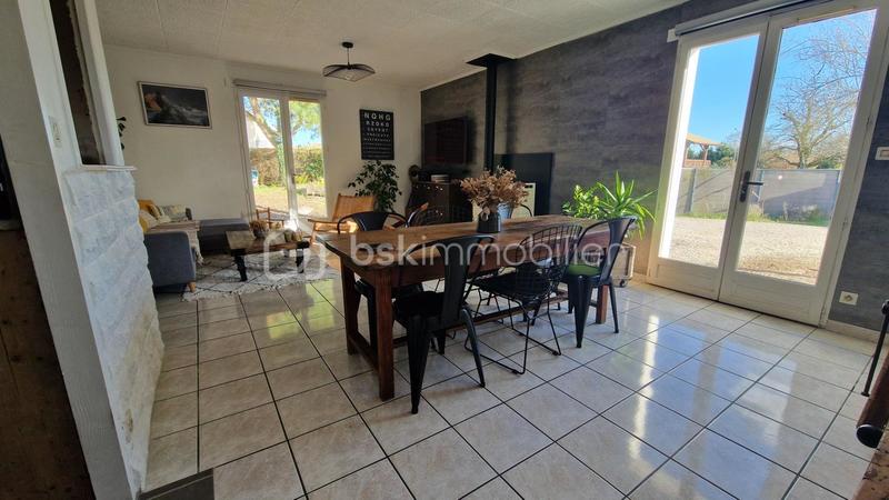 Maison - 100 m² - 5 pièces