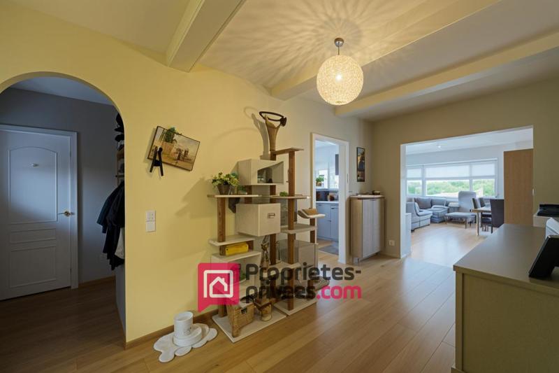 Maison - 180 m² - 7 pièces