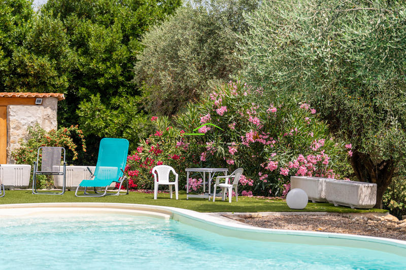 Maison - 208 m² - 5 pièces