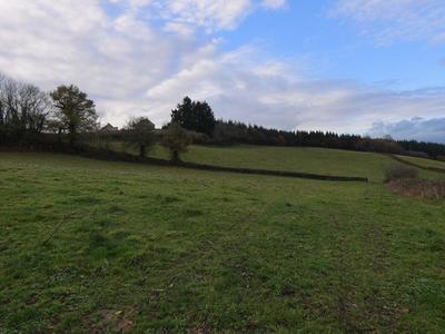 Terrain constructible - 5 630 m²