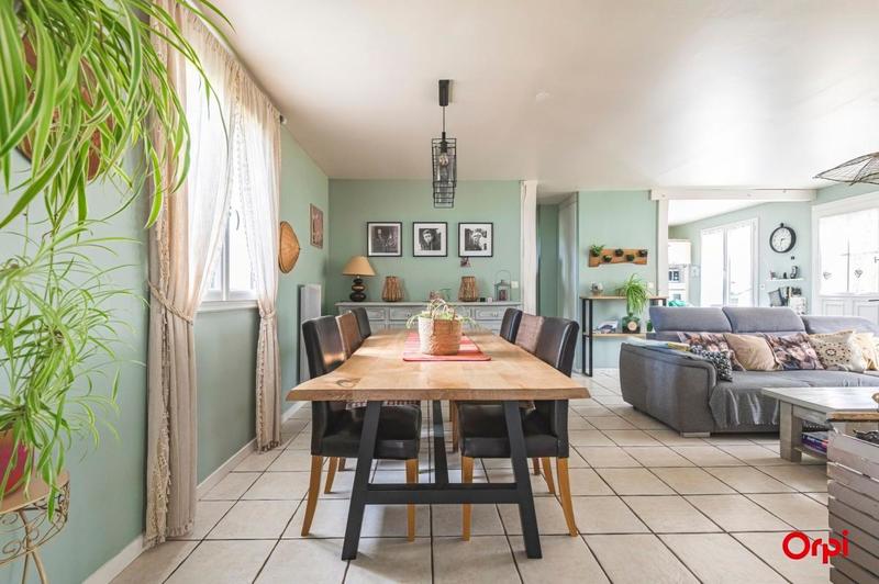 Maison - 120 m² - 5 pièces