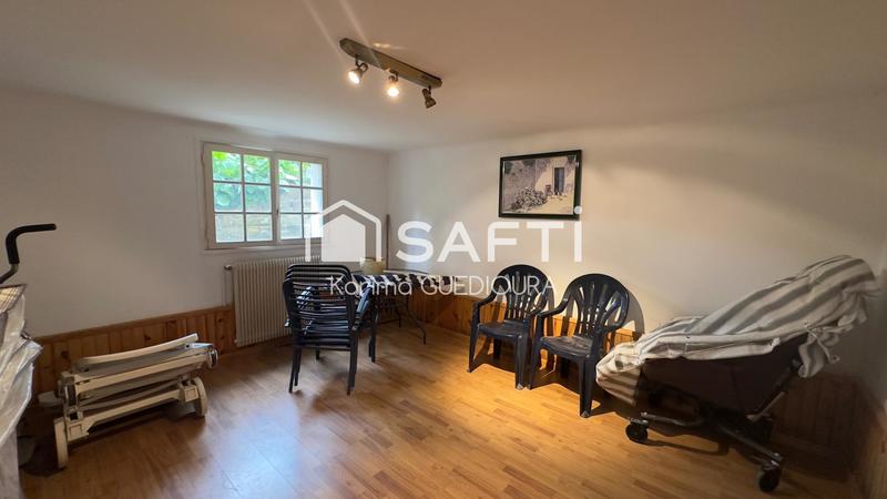 Maison - 157 m² - 8 pièces