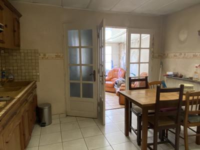 Maison - 80 m² - 5 pièces