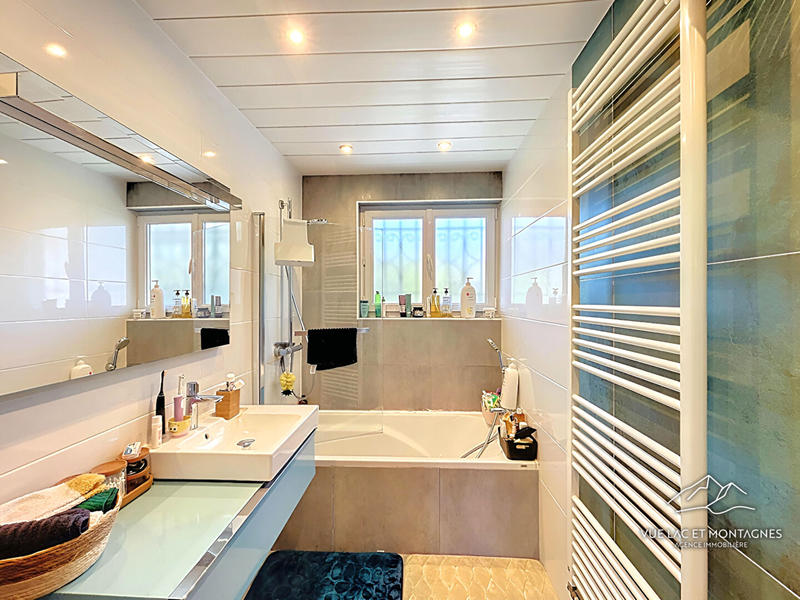 Maison - 95 m² - 3 pièces