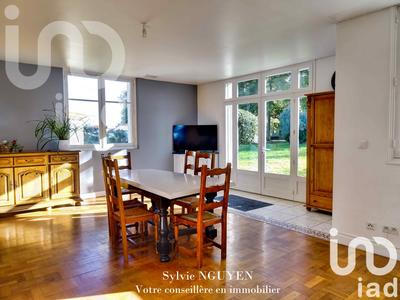 Maison - 486 m² - 12 pièces