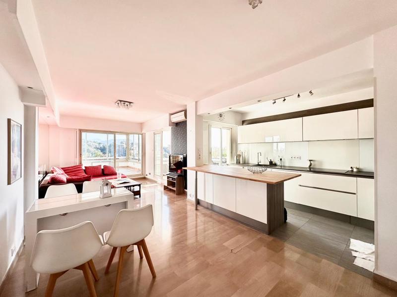 Appartement - 82 m² - 4 pièces