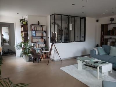 Immeuble - 330 m² - 8 pièces