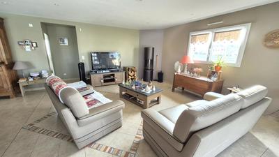 Maison - 227 m² - 6 pièces