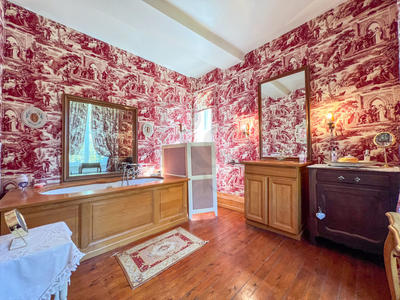 Manoir - 245 m² - 8 pièces