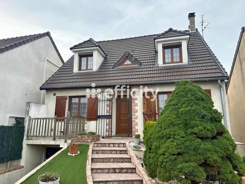 Maison - 149 m² - 6 pièces