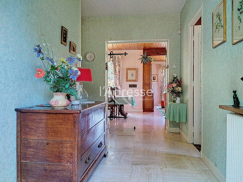 Maison - 196 m² - 8 pièces