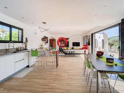 Villa - 146 m² - 5 pièces