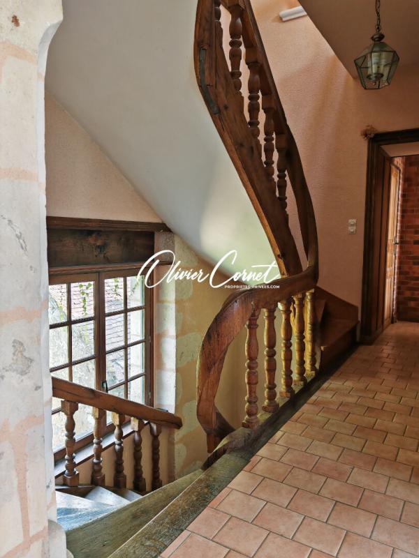 Maison - 298 m² - 11 pièces