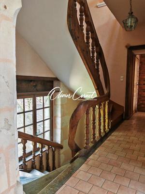 Maison - 298 m² - 11 pièces